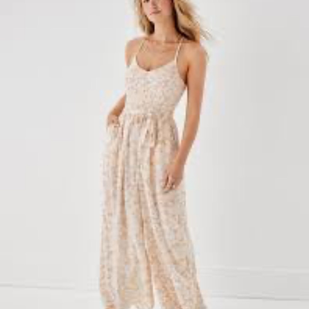 American Eagle Outfitters Cream Floral jumpsuit - Picture 8 of 9